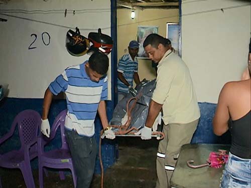 Jovem é morto no quintal de casa da mãe em Maceió