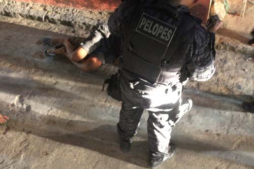 Jovem é encontrado esfaqueado na Rua Sete de Setembro em Joaquim Gomes