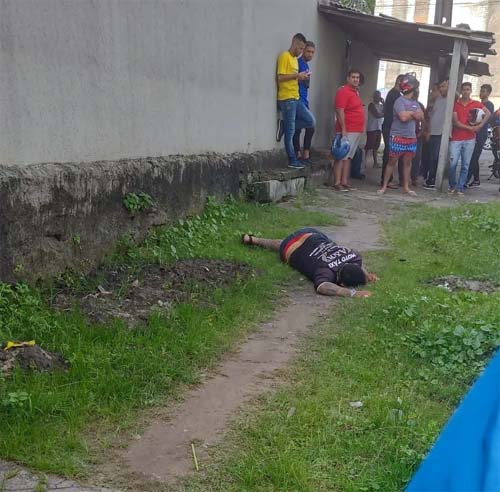 Mototaxista é morto a tiros quando esprava clientes em Maceió