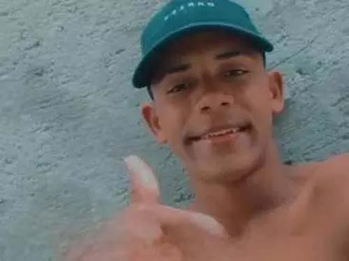Jovem é executado com tiro na nuca na orla de Pajuçara, em Maceió