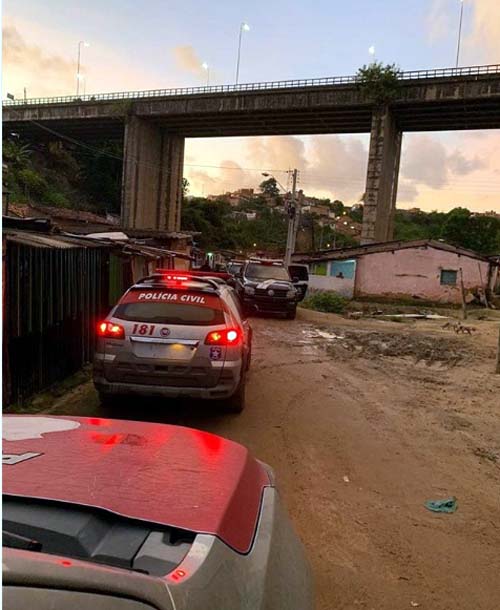 Homem é assassinado a tiros no bairro do Poço, em Maceió