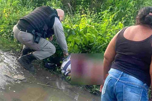 Homem é executado a tiros às margens de riacho