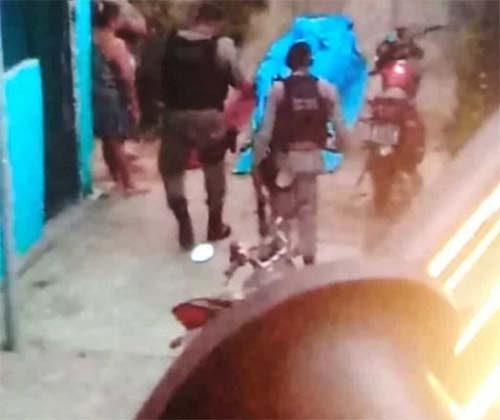 Homem é assassinado a facadas e tiros em Rio Largo