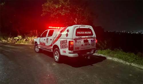 Barbeiro é encontrado morto com marcas de tiro dentro de estabelecimento