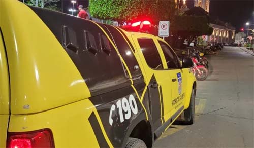 Homem perde a vida após agressão brutal a pauladas na periferia de Maceió