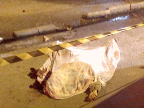 Casal é alvejado a tiros dentro de casa no Vergel do Lago, em Maceió