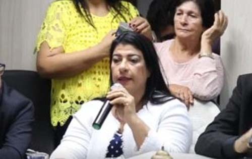 Vice de Rio Largo, esposa do prefeito afastado, assume comando da Prefeitura