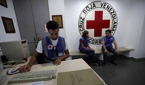 Cruz Vermelha afirma que distribuirá ajuda humanitária na Venezuela em 15 dias