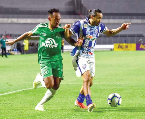 CSA e Ceará fazem jogo de seis pontos neste domingo