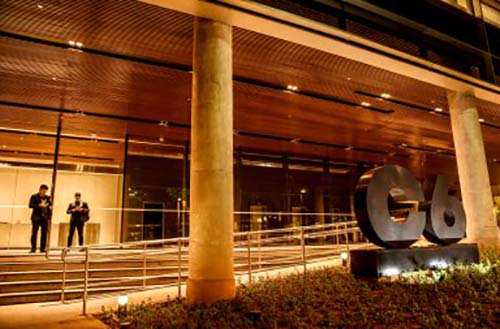 C6 Bank abre 500 vagas de emprego; veja como se inscrever