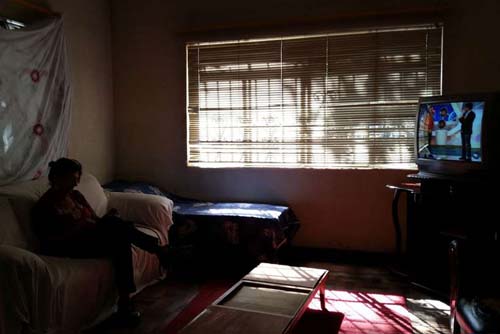 Sobe o número de pessoas que cuidam de parentes em 2018, diz IBGE