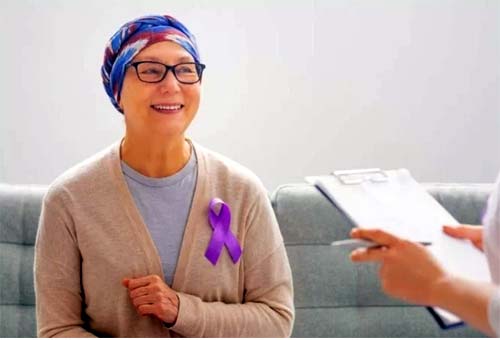 Dia mundial de combate ao câncer: detecção precoce e drogas inovadoras têm ajudado na cura