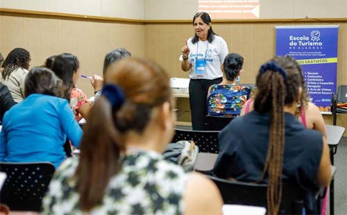 Secretaria de Turismo divulga cronograma de cursos gratuitos com mil vagas