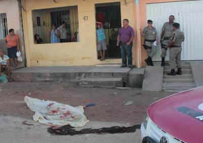 Bebedeira entre amigos acaba em morte no Cleto Marques Luz