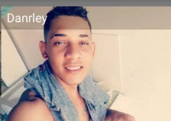 Jovem é assassinado em bloco carnavalesco no Passo de Camaragibe