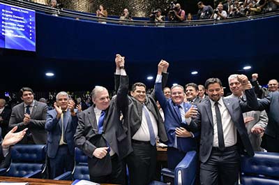 Davi Alcolumbre é eleito novo presidente do Senado Federal