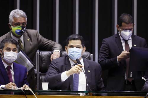 Congresso aprova R$ 27,1 bilhões em créditos extras para diversos órgãos 