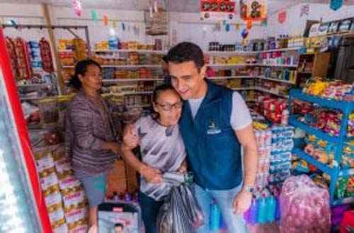 Com antecipação do salário de dezembro e do 13°, Prefeitura injeta R$ 160 mi na economia de Maceió