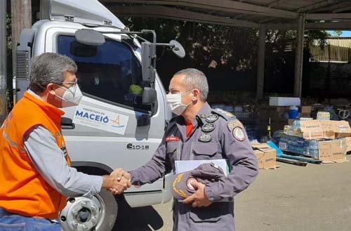 Defesa Civil envia donativos para os municipios baianos