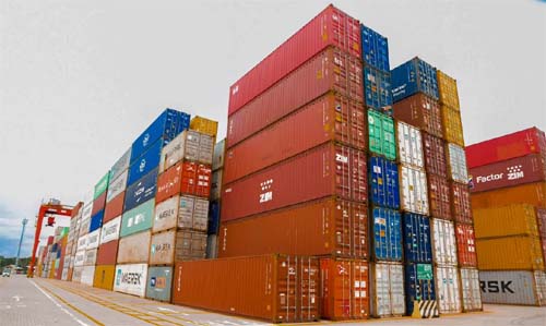 Balança comercial registra primeiro déficit mensal desde janeiro de 2022