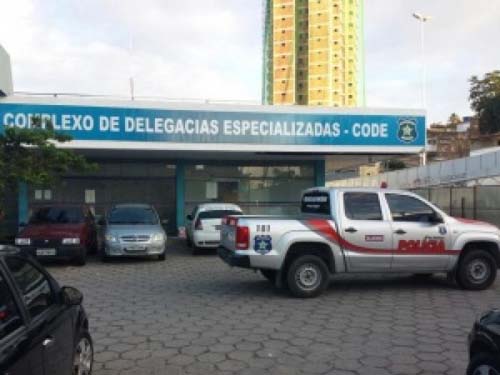 Polícia prende suspeito de depredar box da PM na orla de Pajuçara