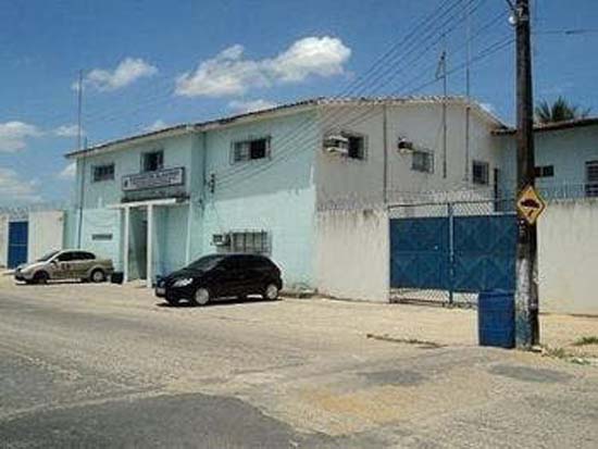 Mulher é presa após esfaquear outra em bar no interior de AL