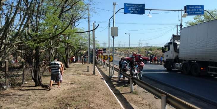 Mulher morre após se atirar da ponte no Sertão de Alagoas