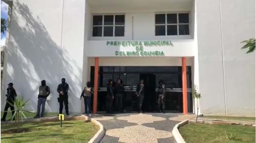 MPE realiza busca e apreensão na Prefeitura de Delmiro Gouveia e demais órgãos; vídeos