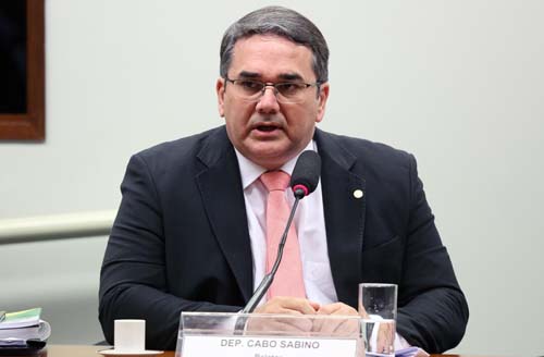 Trabalho aprova projeto que prevê desconto na conta quando houver falta de água