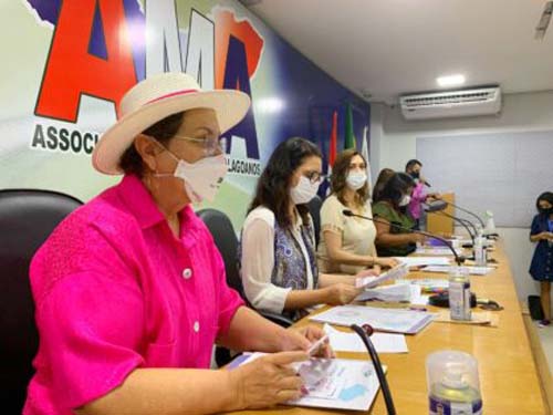 Visita da secretária Nacional rendeu R$2,3 mi em políticas públicas para mulheres de AL