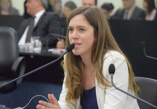 Lei Maria da Penha: Deputada quer vetar condenados do servidores públicos de Alagoas
