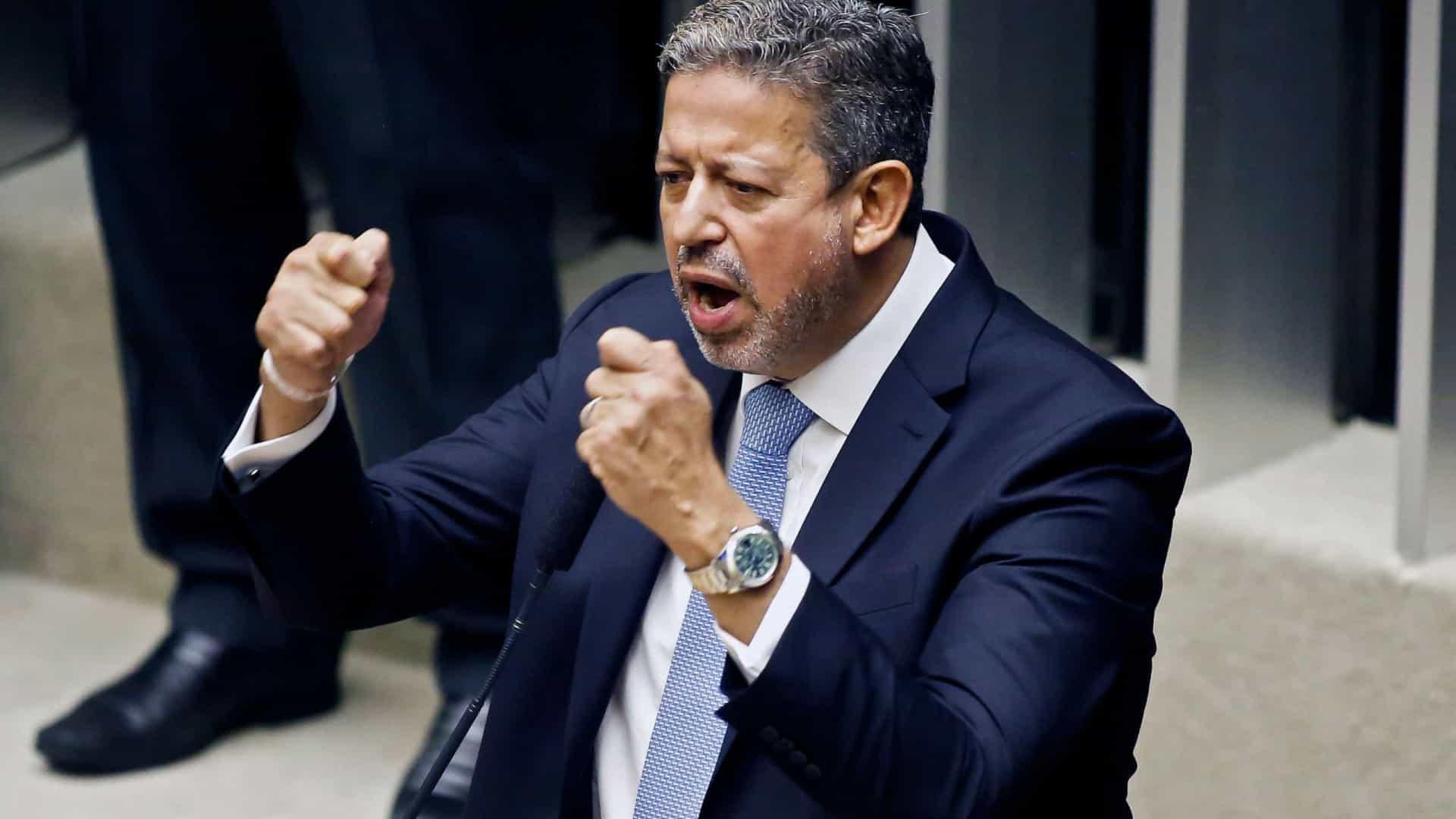 Ministério Público fiscaliza todo mundo e não tem código de ética, diz Lira