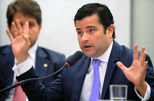 Justiça bloqueia R$ 3,5 bi do MDB, do PSB e de políticos alvos da Lava-Jato