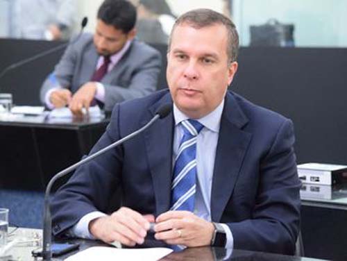 Deputado Sérgio Toledo se aproxima do PSL em Alagoas e pode estar em negociação