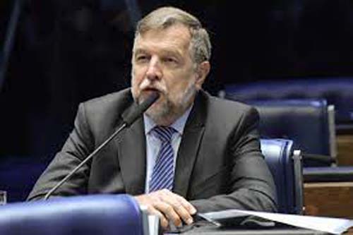 Em subcomissão, especialistas cobram internet e a presença de psicólogos nas escolas públicas  