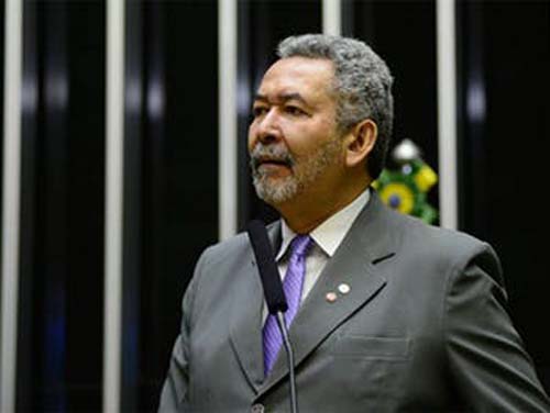 Pós-eleição: Paulão denuncia violência e comemoração indevida em AL