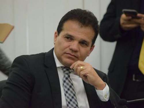 Assembleia aprova projeto instituindo meia-entrada para todos os professores de Alagoas