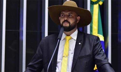 Erro de cálculo na câmara dos deputados leva à decretação de prisão de Zé Trovão por pensão alimentícia