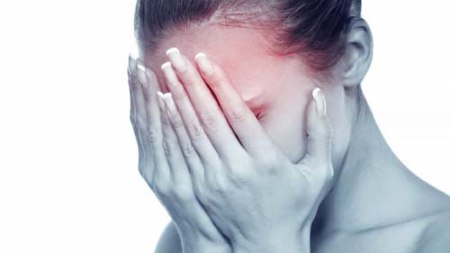 Derrame cerebral: Como identificar os primeiros três sintomas de um AVC