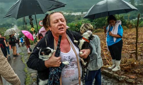 Número de desalojados dobra em 24 horas no Rio Grande do Sul