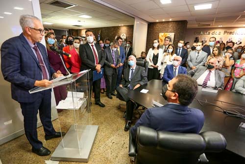 Ivan Brito assume o cargo de desembargador do TJAL