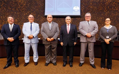 Malta Marques participa de última sessão no TJ