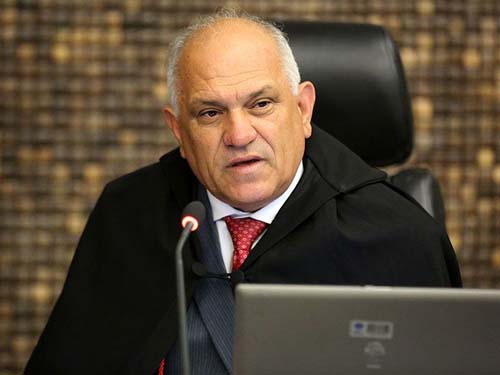 Justiça mantém posse de Léo na Câmara de Arapiraca