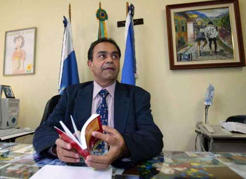 PF faz operação contra desembargador suspeito de vender sentenças no Rio