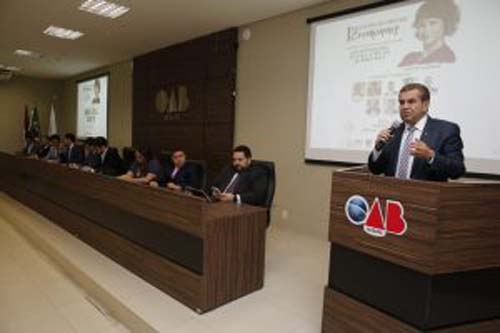 Washington Luiz debate Lei do Abuso de Autoridade durante evento na OAB/AL