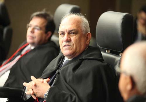 Impasse entre juízes no TJ trava ação penal contra Toninho Lins