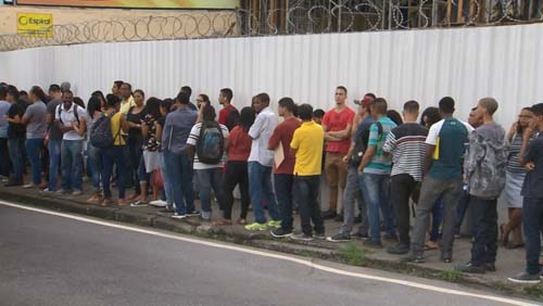 Desemprego recua para 11,9% em setembro, mas ainda atinge 12,5 milhões de pessoas, diz IBGE