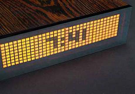 Despertador diferente acorda a pessoa com a previsão da sua data de morte