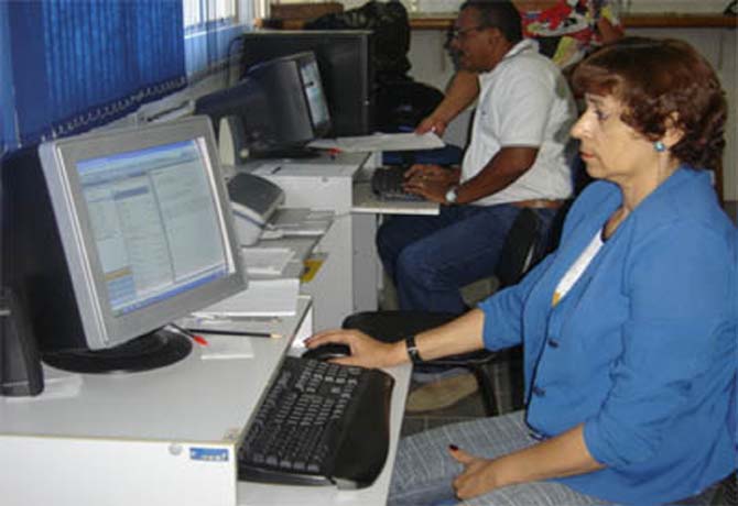 DER adverte que e-mail avisando multa é virus