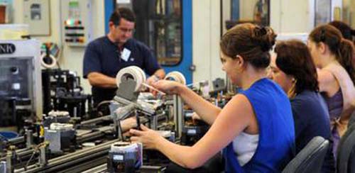 Confiança do empresário industrial cresce em novembro